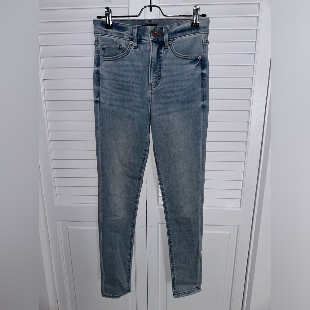 NWOT Express skinny high rise light wash jeans